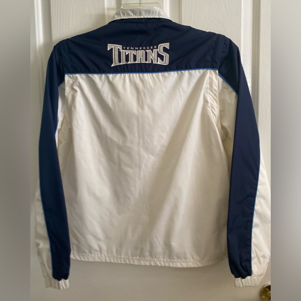 NFL.. WOMENS TENNESSEE TITANS WINDBREAKER - Picture 5 of 16